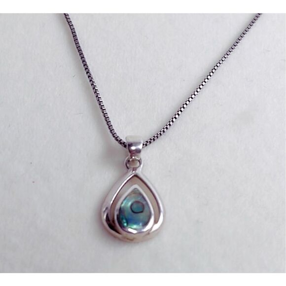 Sterling silver abalone teardrop pendant and box chain. - Picture 1 of 9